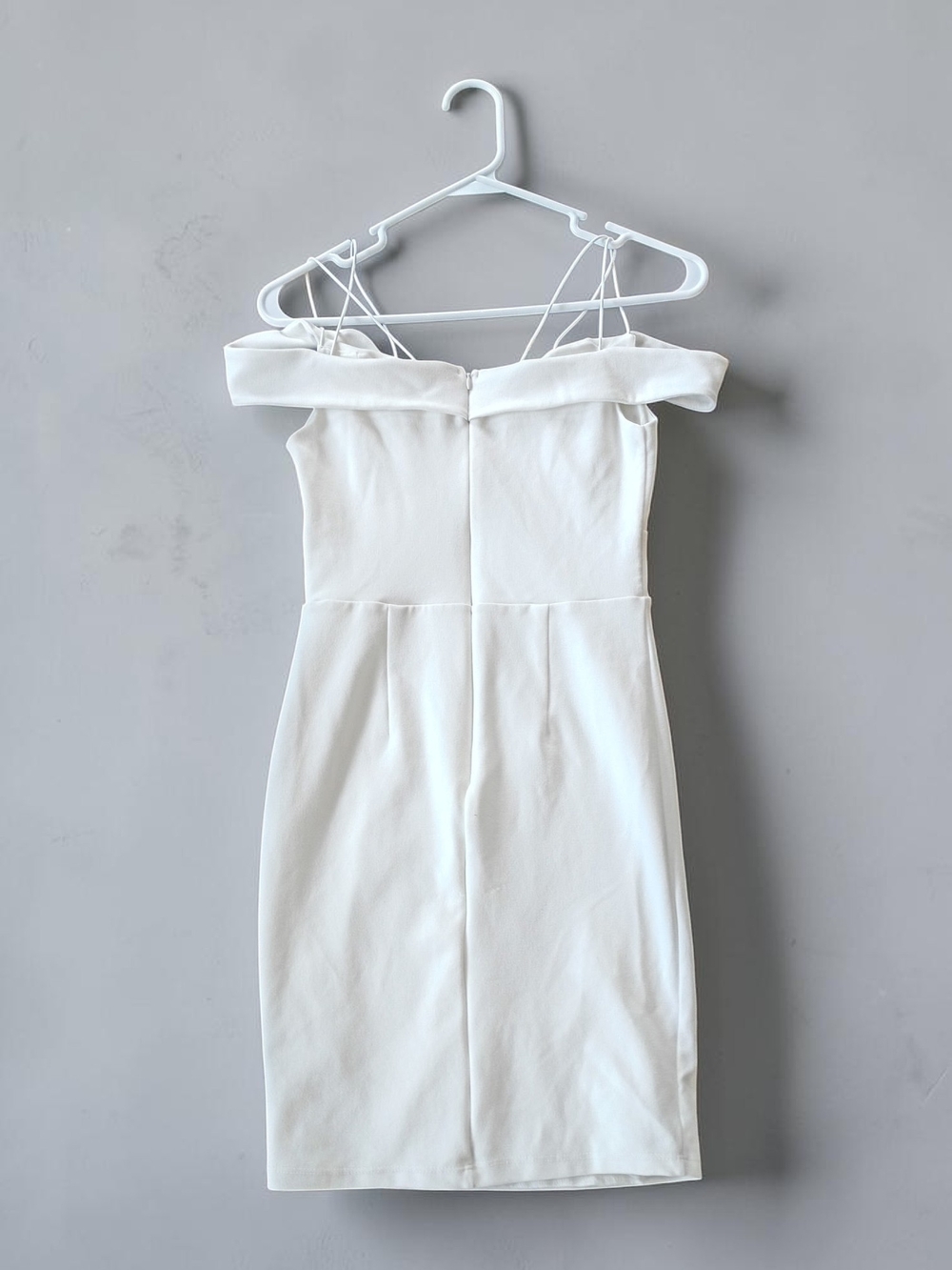 Lulu's White Off-Shoulder Strappy Midi Dress SZ 00 - Picture 3 of 5